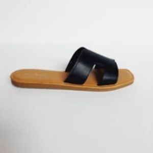 Bamboo Black Slide Sandal New in Box